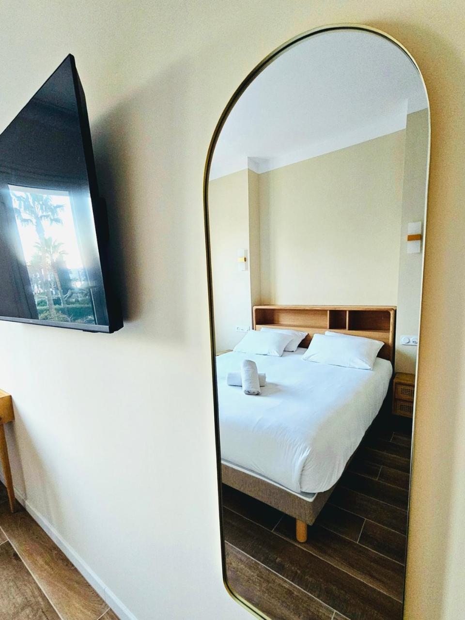 Adonis Sanary Grand Hotel Des Bains Buitenkant foto