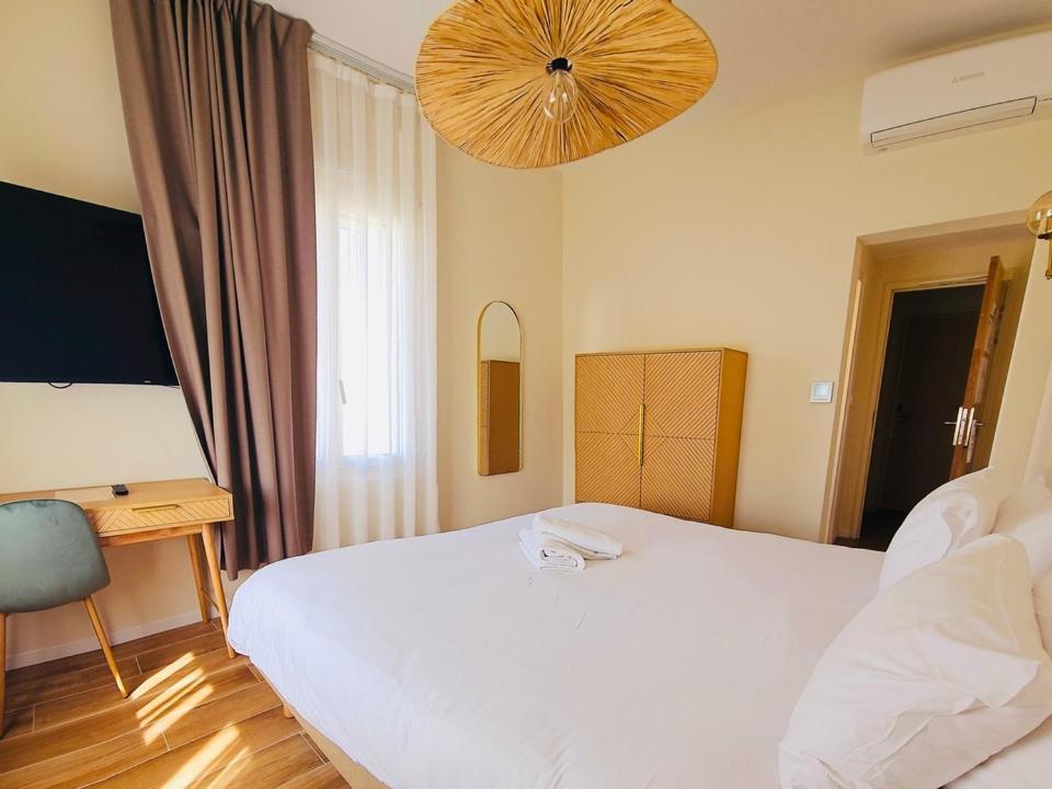 Adonis Sanary Grand Hotel Des Bains Buitenkant foto